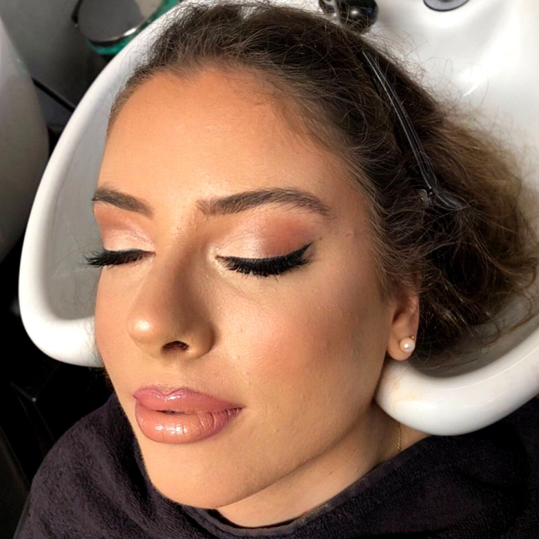 Make-Up