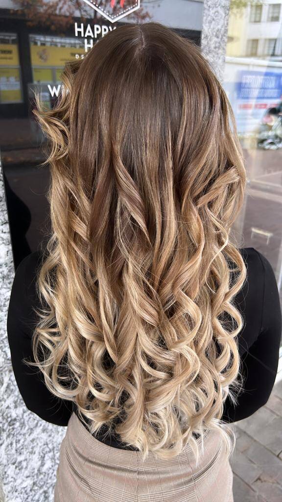 Balayage Ombre und Dunkle Haare mit Strähnen von Happy Hair Harburg | Friseur Hamburg