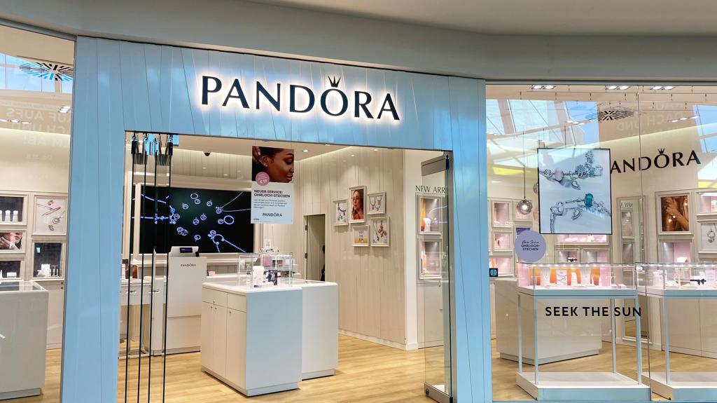 Bild des Geschäfts "Pandora" im Phoenix Center Harburg.